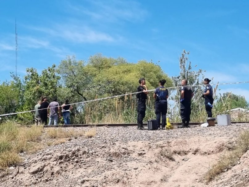 Cinco lesiones de arma blanca y antecedentes penales: lo que se sabe del hombre asesinado en Guaymallén Cinco lesiones de arma blanca y antecedentes penales: lo que se sabe del hombre asesinado en Guaymallén