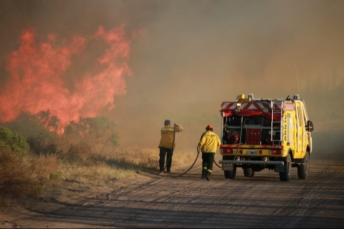 Mendoza está en “riesgo extremo” de incendios por la ola de calor