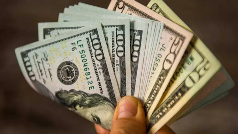 Dólar colchón, mal negocio para los argentinos: cuánto poder adquisitivo ya perdieron los billetes Dólar colchón, mal negocio para los argentinos: cuánto poder adquisitivo ya perdieron los billetes