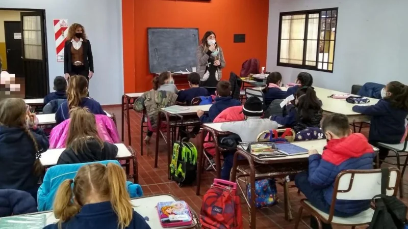 La dura respuesta de la Dirección de Escuelas a las críticas del ministro Trotta por la vuelta a la presencialidad en la provincia La dura respuesta de la Dirección de Escuelas a las críticas del ministro Trotta por la vuelta a la presencialidad en la provincia