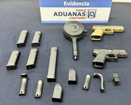 Detienen a transportistas mendocinos por contrabando de armas